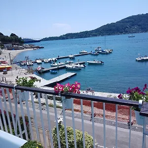 Openspace Fronte Mare Esclusivo Due Letti Matrimoniali A Portovenere , Porto Venere Italy